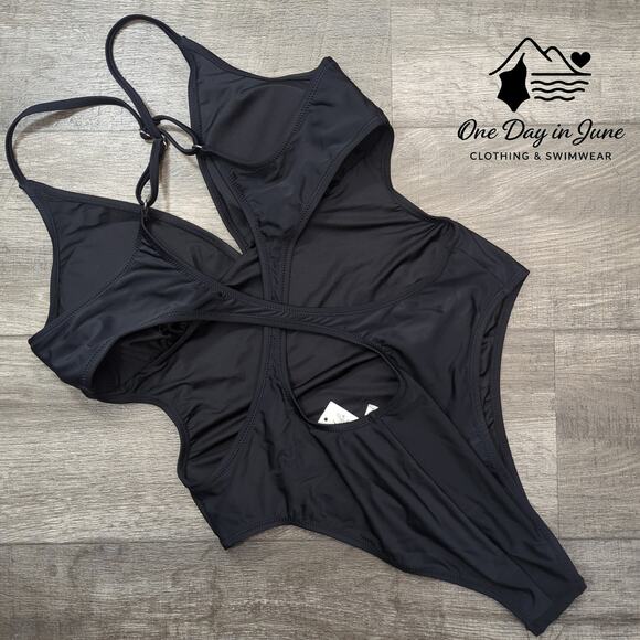 Cupshe Crossback Cut Out One Piece Swimsuit Size XL - Picture 5 of 5
